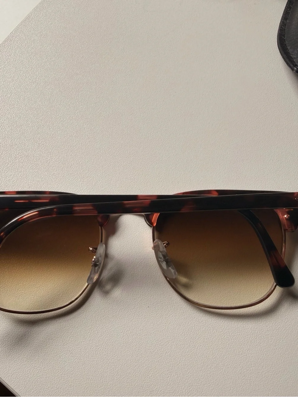 Ray-Ban Men's Tortoiseshell Frame Sunglasses with Brown Gradient Lenses